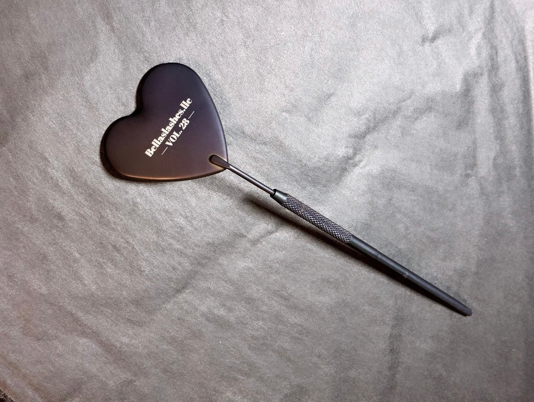 Heart lash mirror
